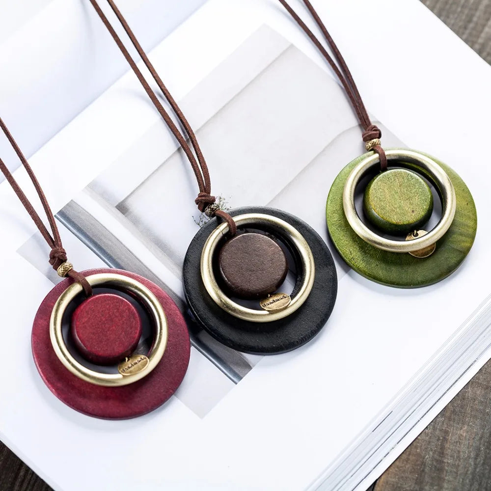 Collier bohème long en bois