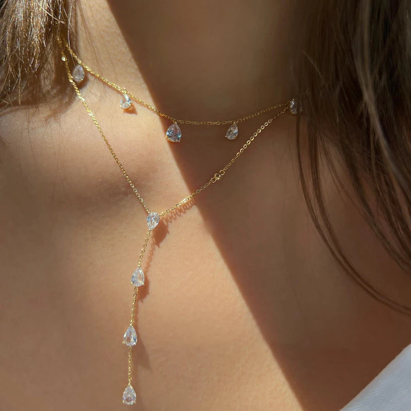 Collier en acier inoxydable avec perle goutte d'eau